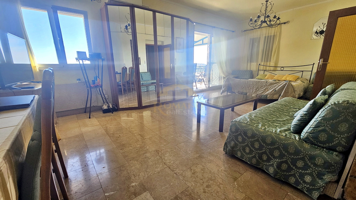 Bellissima casa dalmata a Sevid in ottima posizione con piscina e vista